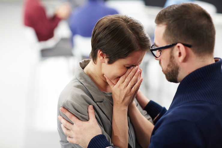 How to Overcome Fear and Ask for Help: 4 Essential Strategies