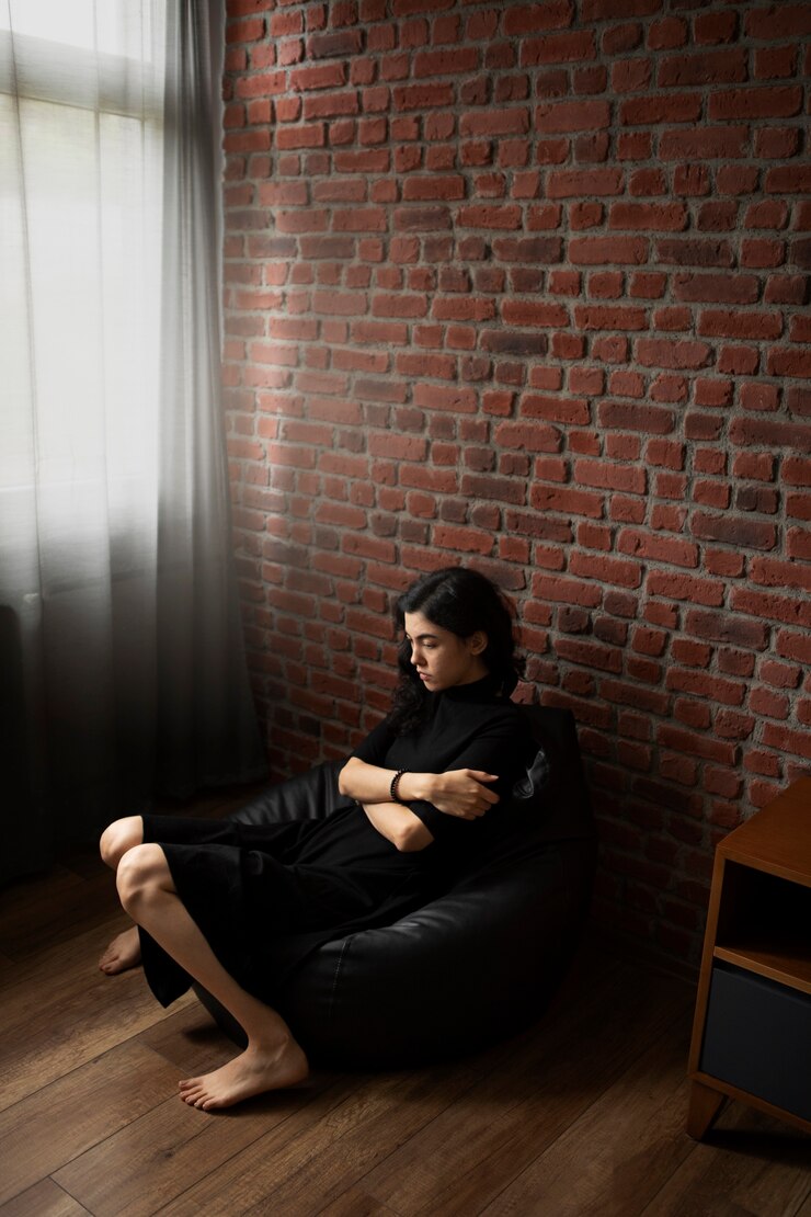 Navigating the Distinct Struggles Women Face in Addiction Recovery